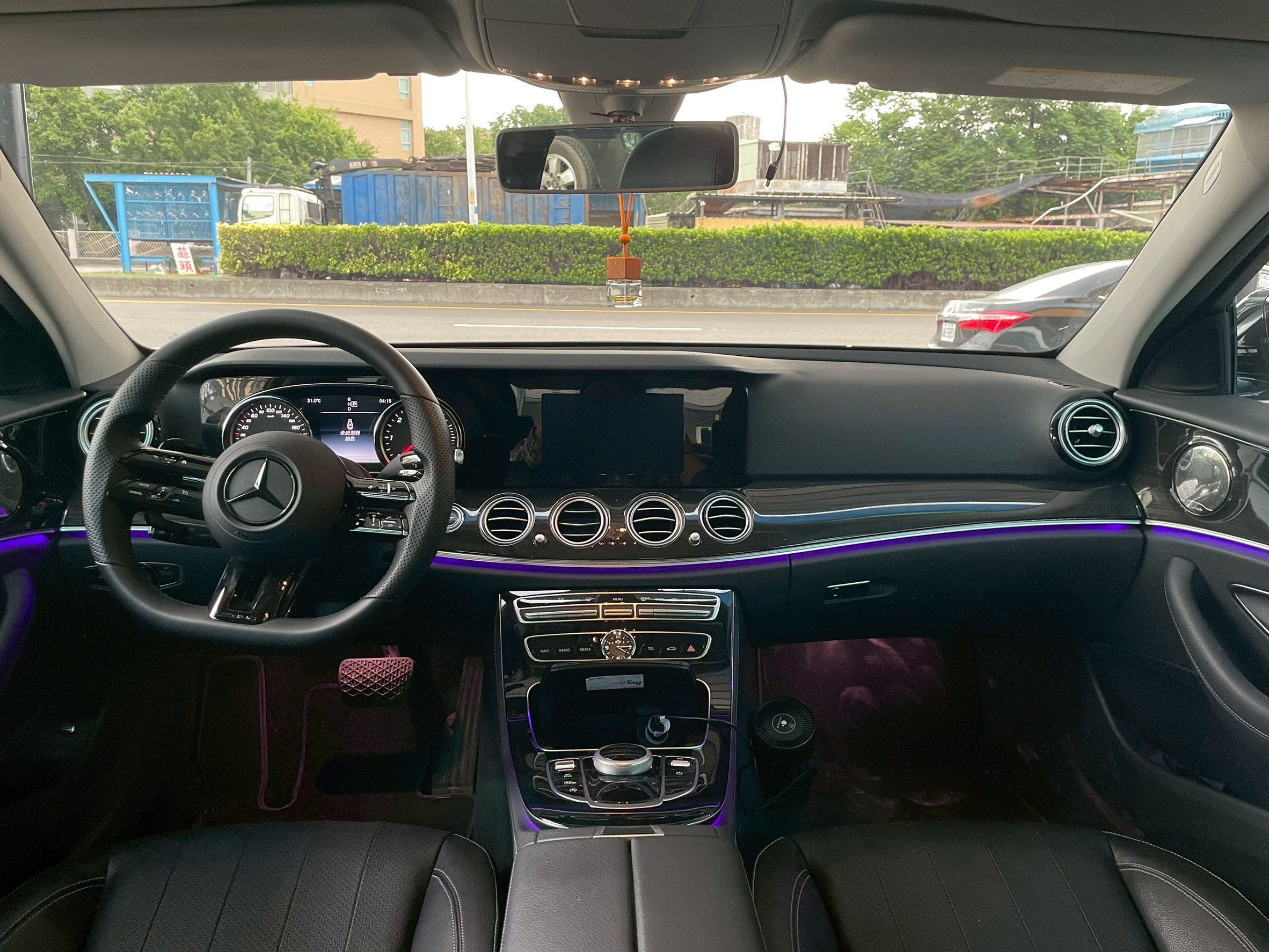 【 2016年 | M-Benz E200d | 柴油 】  第5張相片