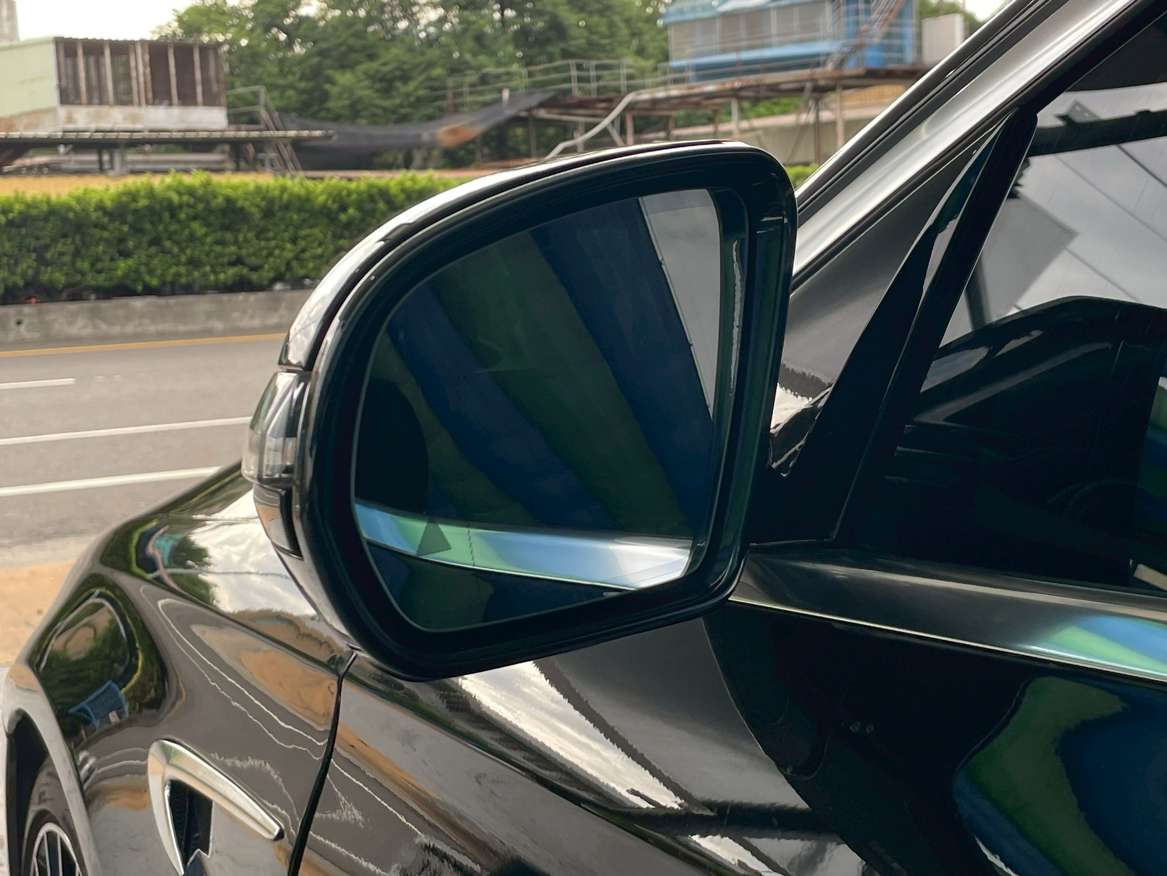 【 2016年 | M-Benz E200d | 柴油 】  第10張相片