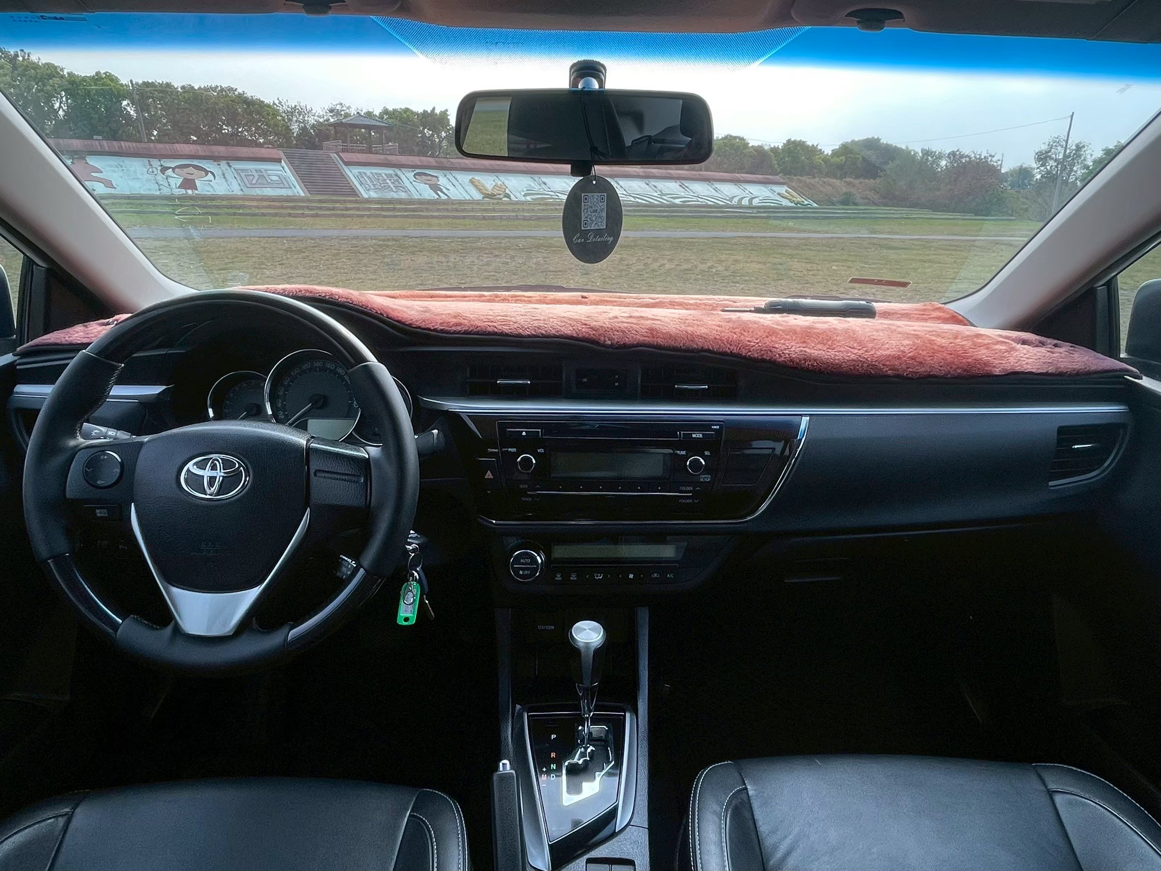 【 2014年 | Toyota Altis | 白色 】  第4張相片