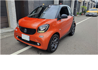 2018 SMART FORTWO PASSION 橘色跑6.4萬公里  二手車 原廠保養 低里程  第1張縮圖