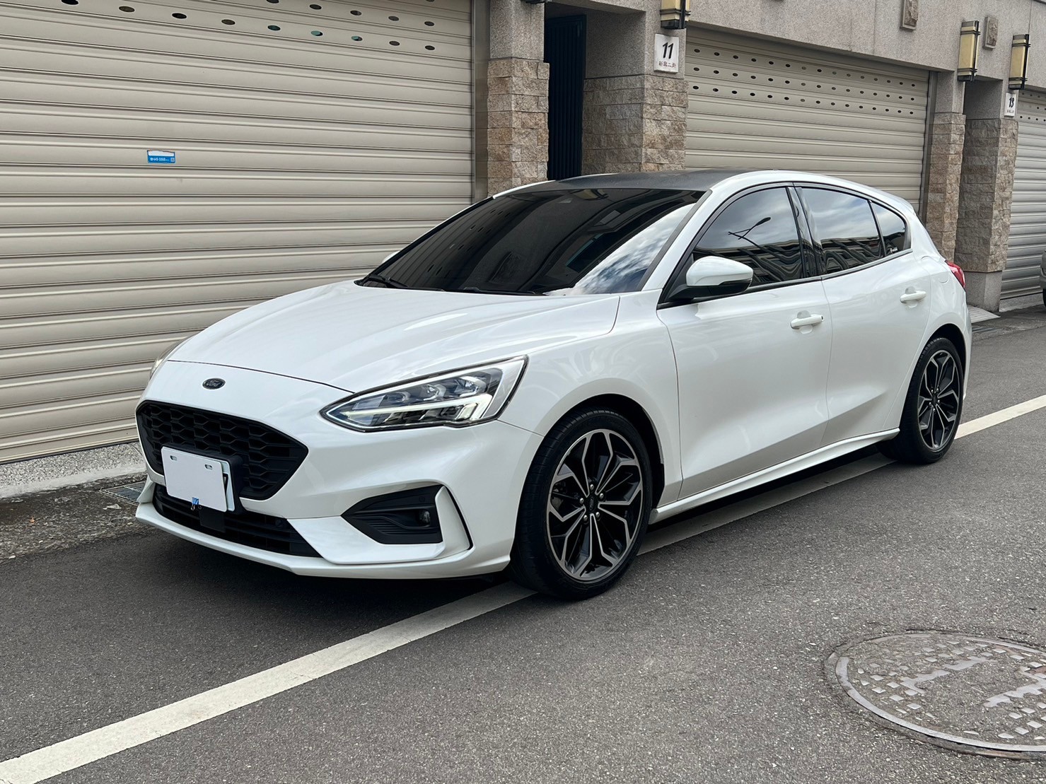 2019 FORD FOCUS 5D ST-LINE 1.5T 白色跑1.8萬公里 原鈑件 掀背車 原廠保養  第1張相片