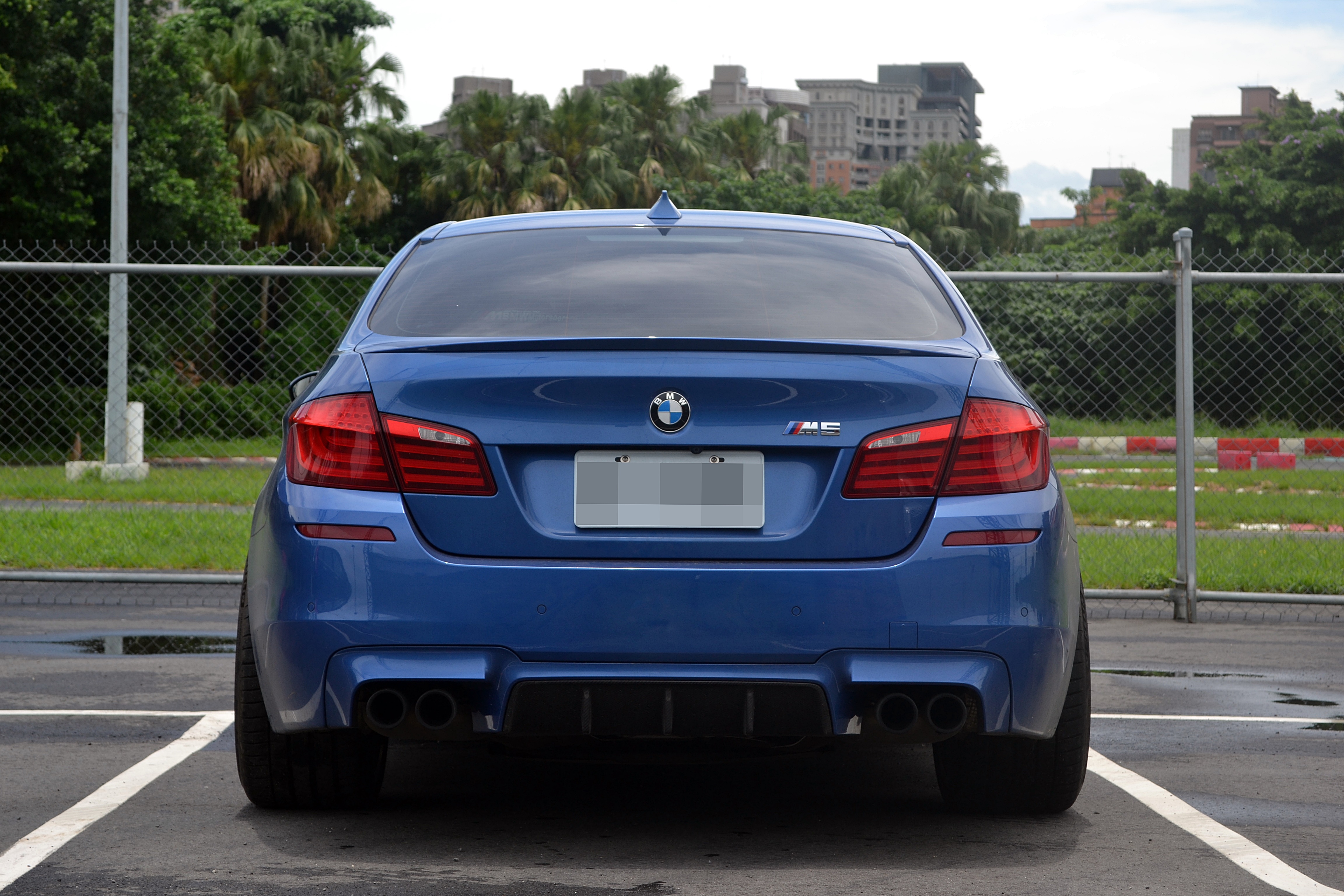2012 BMW M5 4.4 跑9萬 v8雙渦輪增壓 560匹馬力 -潘先生 電話/Line:0982120974  	  第5張相片