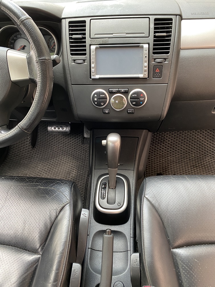 2008年日產Tiida 5門1.8優質代步車/原鈑件/里程保證  第8張相片