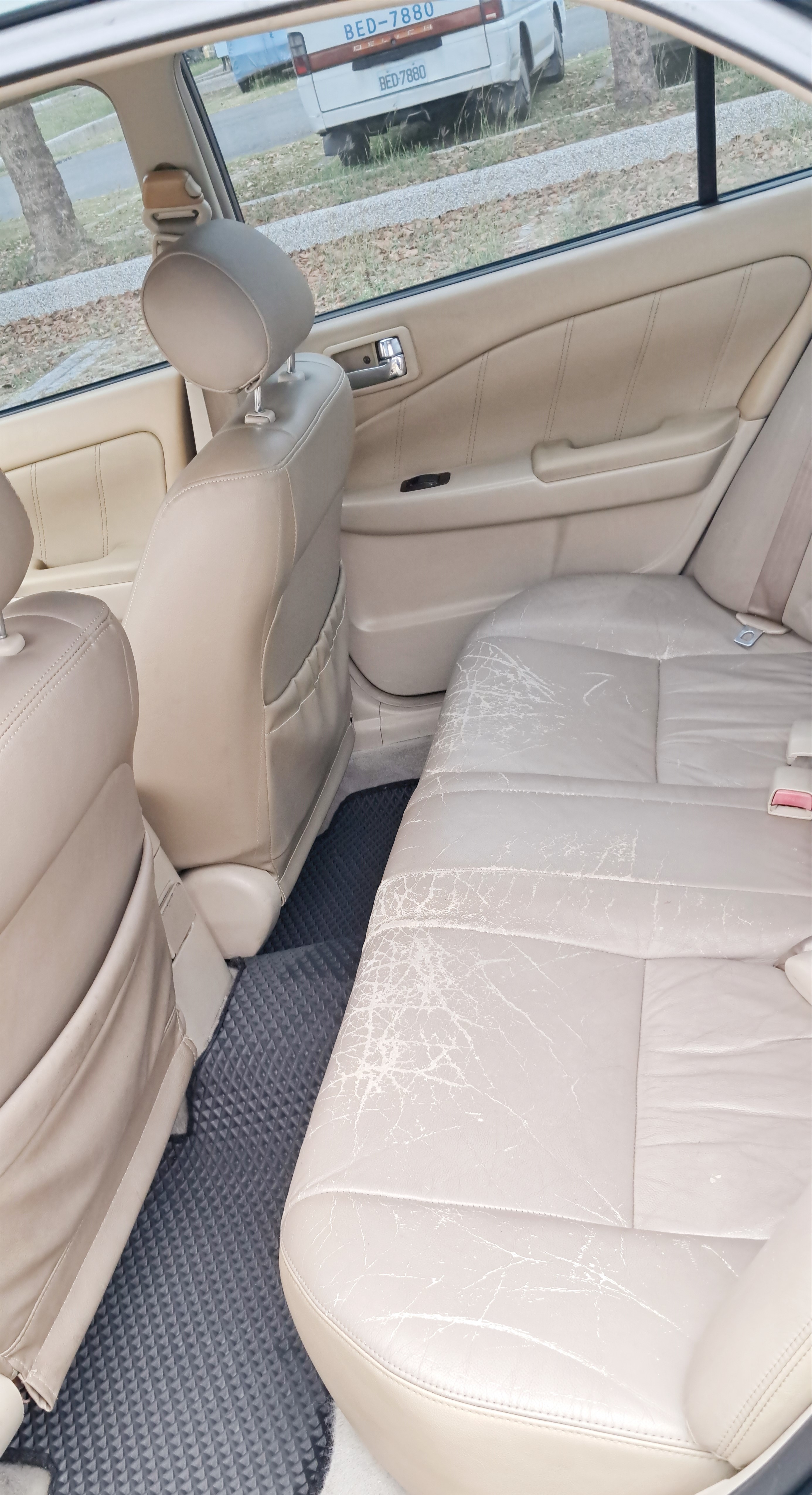 1999年 豐田 Toyota premio 2.0 自售 車況佳 無事故 無待修 無調錶 好開  第6張相片