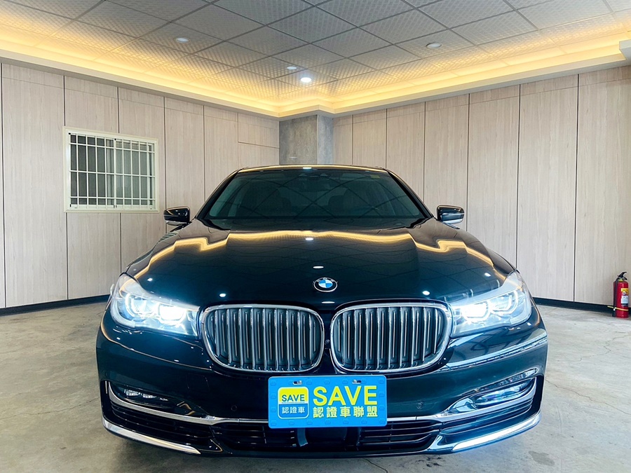  BMW 750Li 4.4  第2張相片