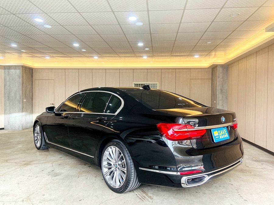  BMW 750Li 4.4  第4張相片