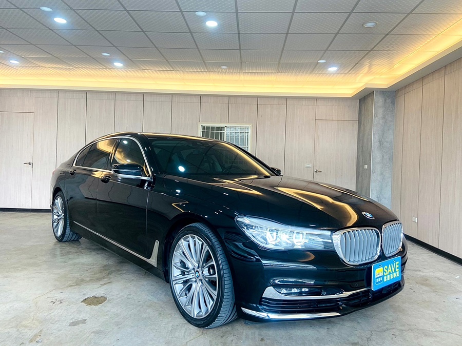  BMW 750Li 4.4  第8張相片