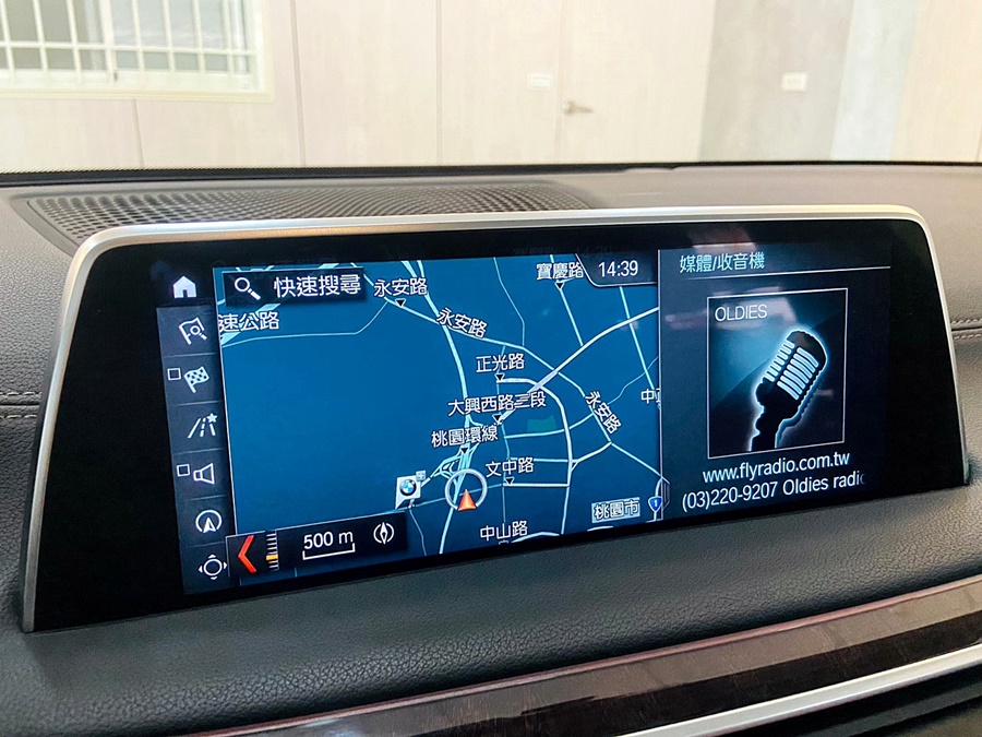  BMW 750Li 4.4  第19張相片