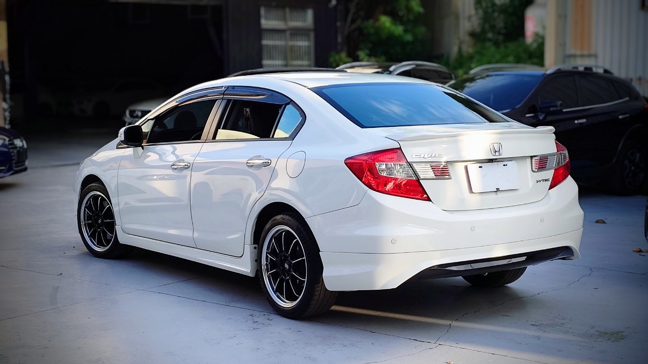 IG.evo_maple看更多 #2012 本田 CIVIC 9代 K14 1.8 VTI-S 天窗 快撥 /國產代步車.lancer.altis.mazda3.elantra.focus.stline全車系新舊款可介紹尋車.全台高價收購  第8張相片