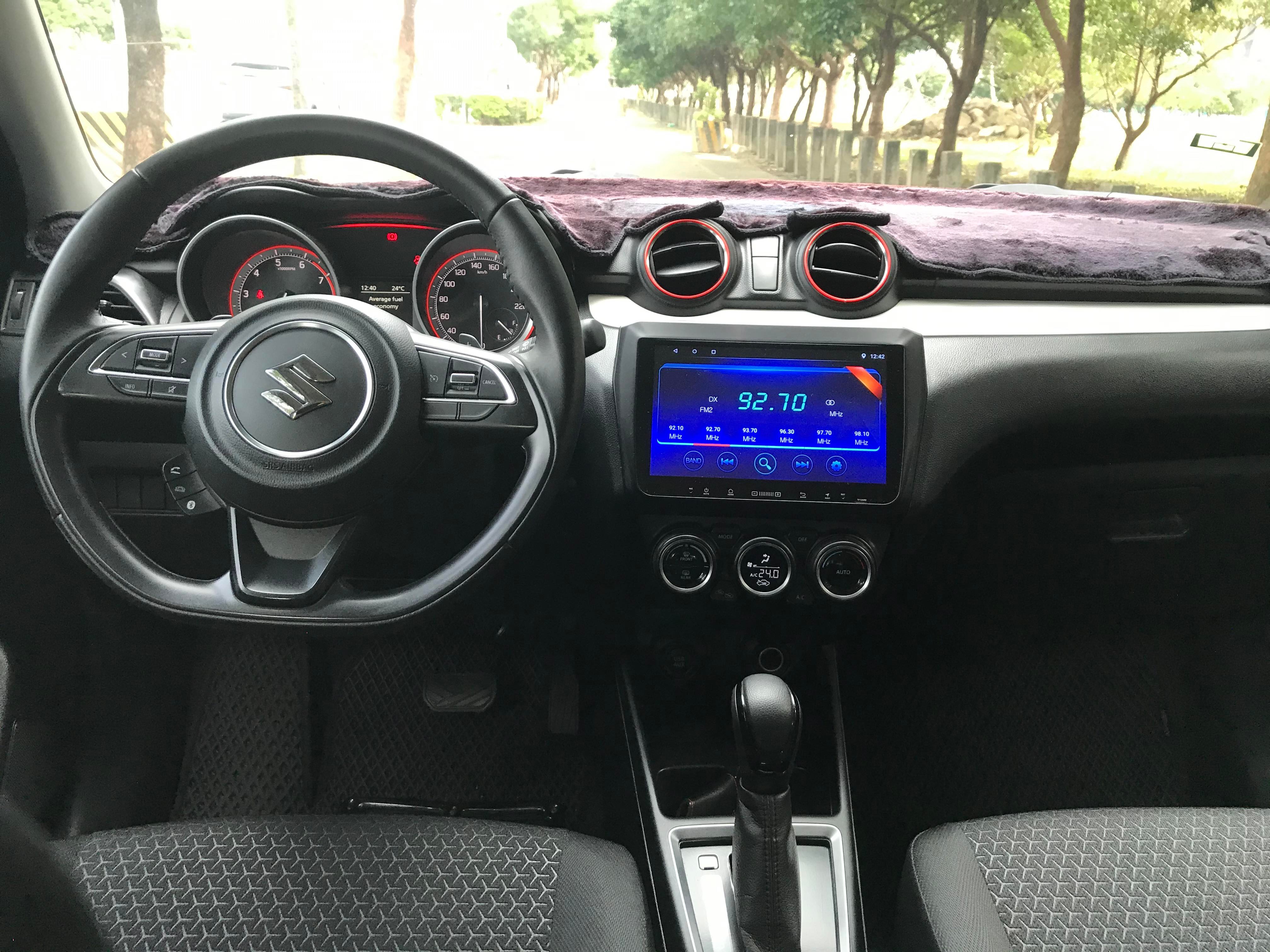 車況保證 , 可貸款 買車找杰森幫您節省時間及荷包 0972-040-808 杰森  第6張相片