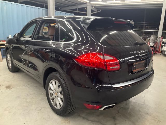 2013 PORSCHE CAYENNE 3.0L 柴油 7.1萬公里 總代理 NT$700,000 LINE:PT0974  第2張相片