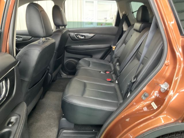 2016 NISSAN X-TRAIL 2.0L 7.7萬公里 完美影音板 NT$200,000  第4張相片