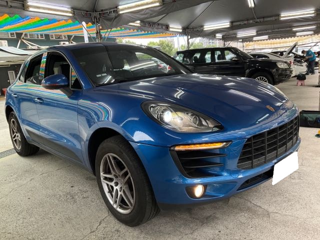 2015 Porsche macan 2.0l 4wd 12.6萬公里 總代理 無天窗 汽油 NT$900,000 PT0974  第1張相片