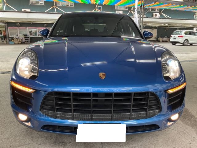 2015 Porsche macan 2.0l 4wd 12.6萬公里 總代理 無天窗 汽油 NT$900,000 PT0974  第2張相片