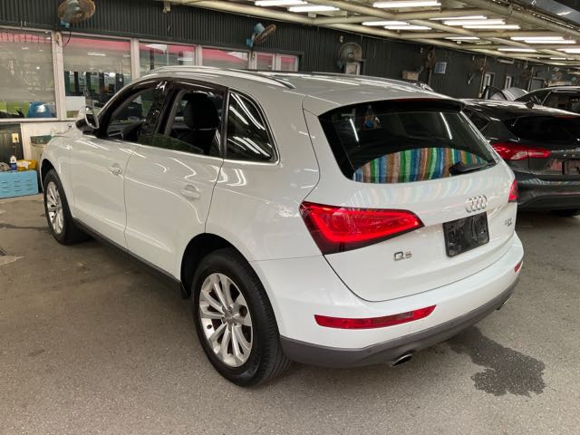 2014 AUDI Q5 2.0L 12.6萬公里 汽油 4WD NT$220,000  第2張相片