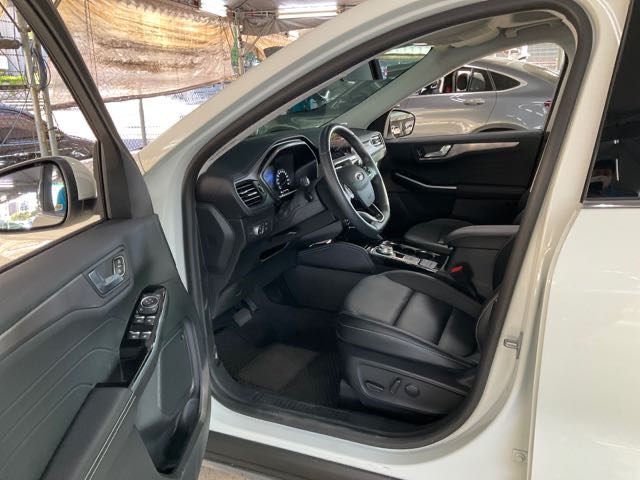 2021 FORD KUGA 旗艦版 1.5L 2.9萬公里 2WD NT$520,000  第4張相片