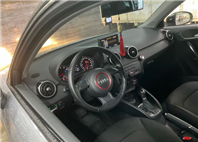 2014 Audi a1 30tfsi 1.4l 銀黑色 2.3萬公里 s-line版 NT$220,000 PT0974  第2張縮圖