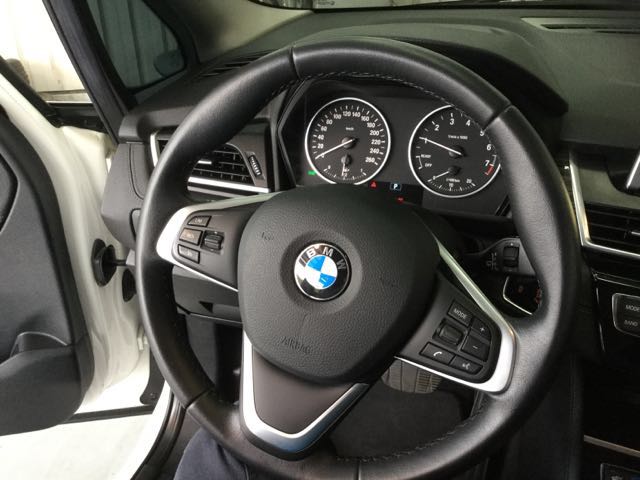 2016 BMW 218I GT 1.5L 4.3萬公里 汽油 七人座 NT$380,000  第5張相片