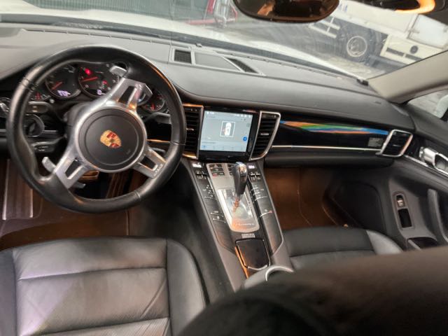 2015 PORSCHE PANAMERA4 3.6L 9.7萬公里 NT$850,000 PT0974  第4張相片