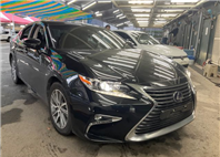 2015 Lexus es300h 豪華版 2.5l 油電 13.5萬公里 大電池健康 NT$420,000 有第三方認證，無待修、無泡水、無事故、三大保固  LINE:PT0974  #汽車#中古車#新車#原廠#代理商#貿易商#新古車  第1張縮圖