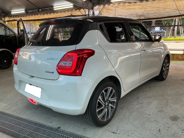 2022 SUZUKI SWIFT 1.2L 1.3萬公里 油電車 省油小車 NT$390,000 LINE:PT0974 #中古車#新車#二手車  第9張相片