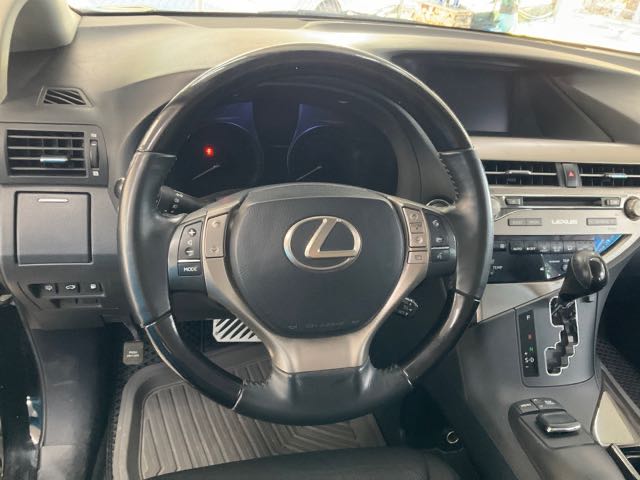 2014 LEXUS RX270 頂級版 2.7L 11.9萬公里 NT$320,000 有第三方認證，無待修、無泡水、無事故、三大保固  LINE:PT0974  #汽車#中古車#新車#原廠#代理商#貿易商#新古車#買車#賣車#五股#新北  第7張相片