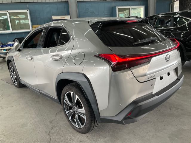 2020 LEXUS UX200 2.0L 13.4萬公里 菁英PLUS NT$520,000 有第三方認證，無待修、無泡水、無事故、三大保固  LINE:PT0974  #汽車#中古車#新車#原廠#代理商#貿易商#新古車#買車#賣車#五股  第2張相片