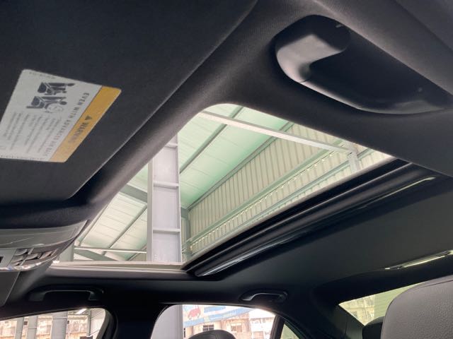 2012 BENZ C250 1.8L 13.1萬公里 NT$180,000 有第三方認證，無待修、無泡水、無事故、三大保固  LINE:PT0974  #汽車#中古車#新車#原廠#代理商#貿易商#新古車#買車#賣車#五股#新北市#台北市  第8張相片