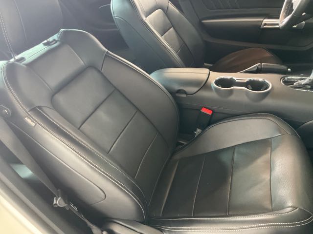 2016 Ford mustang 2.3l 5萬公里 NT$700,000 有第三方認證，無待修、無泡水、無事故、三大保固  LINE:PT0974  #汽車#中古車#新車#原廠#代理商#貿易商#新古車#買車#賣車#五股#新北市#台北市  第2張相片