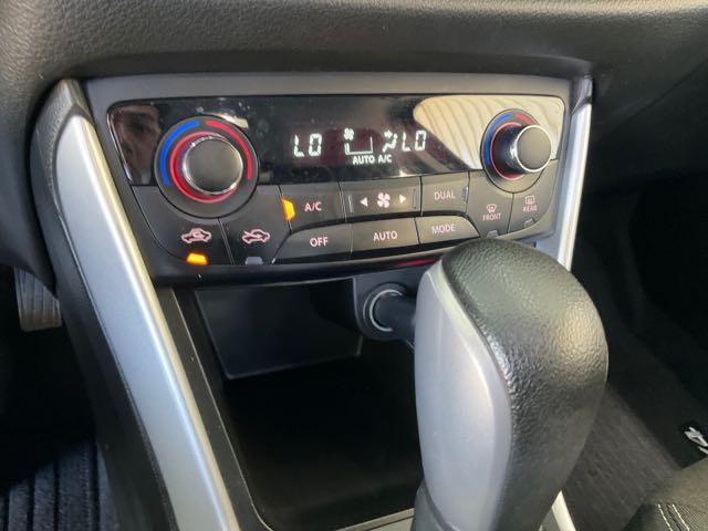 2017 SUZUKI SX4 GLX 1.4L 8.3萬公里 NT$160,000 有第三方認證，無待修、無泡水、無事故、三大保固  LINE:PT0974  #汽車#中古車#新車#原廠#代理商#貿易商#新古車#買車#賣車#五股#新北市  第4張相片