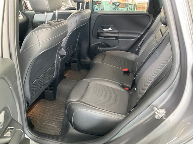 2019 BENZ B180 深灰 1.3L 4萬公里 NT$750,000 有第三方認證，無待修、無泡水、無事故、三大保固  LINE:PT0974  #汽車#中古車#新車#原廠#代理商#貿易商#新古車#買車#賣車#五股#新北市#台北市  第4張相片