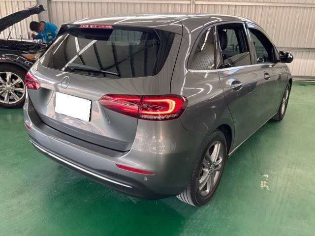 2019 BENZ B180 深灰 1.3L 4萬公里 NT$750,000 有第三方認證，無待修、無泡水、無事故、三大保固  LINE:PT0974  #汽車#中古車#新車#原廠#代理商#貿易商#新古車#買車#賣車#五股#新北市#台北市  第6張相片