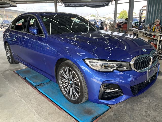 2019 BMW 320i 2.0l 1.2萬公里 NT$1,080,000 有第三方認證，無待修、無泡水、無事故、三大保固  LINE:PT0974  #汽車#中古車#新車#原廠#代理商#貿易商#新古車#買車#賣車#五股#新北市#台北市  第1張相片