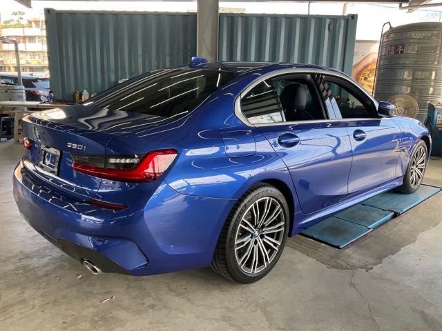 2019 BMW 320i 2.0l 1.2萬公里 NT$1,080,000 有第三方認證，無待修、無泡水、無事故、三大保固  LINE:PT0974  #汽車#中古車#新車#原廠#代理商#貿易商#新古車#買車#賣車#五股#新北市#台北市  第2張相片