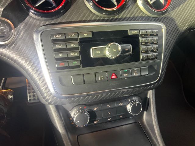 2013 BENZ A250 2.0L 8.6萬公里 天窗 NT$400,000 有第三方認證，無待修、無泡水、無事故、三大保固  LINE:PT0974  #汽車#中古車#新車#原廠#代理商#貿易商#新古車#買車#賣車#五股#新北市#台北  第8張相片