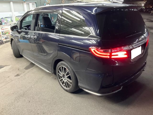 2015 HONDA ODYSSEY 深藍 2.4L APEX 七人座 13.6萬公里 NT$590,000 有第三方認證，無待修、無泡水、無事故、三大保固  LINE:PT0974  #汽車#中古車#新車#原廠#代理商#貿易商#新古車  第9張相片