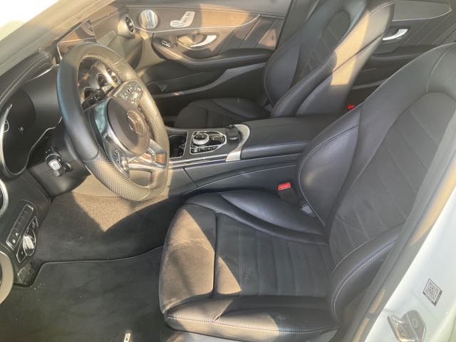 2021 BENZ C300 2.0L 4.6萬公里 夜色套件 ACC NT$1,140,000 有第三方認證，無待修、無泡水、無事故、三大保固  LINE:PT0974  #汽車#中古車#新車#原廠#代理商#貿易商#新古車#買車#賣車  第4張相片