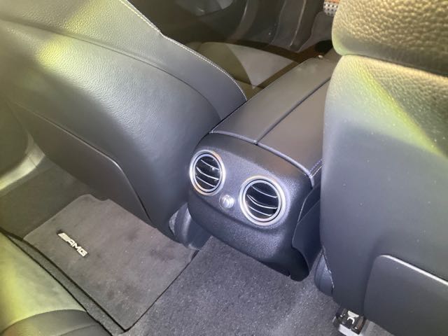 2021 BENZ C300 2.0L 4.6萬公里 夜色套件 ACC NT$1,140,000 有第三方認證，無待修、無泡水、無事故、三大保固  LINE:PT0974  #汽車#中古車#新車#原廠#代理商#貿易商#新古車#買車#賣車  第8張相片