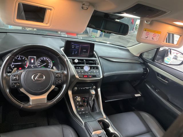 2020 Lexus nx200 2.0l 14.1萬公里 菁英plus NT$680,000 有第三方認證，無待修、無泡水、無事故、三大保固  LINE:PT0974  #汽車#中古車#新車#原廠#代理商#貿易商#新古車#買車#賣車#五股  第9張相片