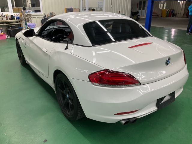 2012 BMW Z4 28I 2.0L 13.7萬公里 NT$550,000 有第三方認證，無待修、無泡水、無事故、三大保固  LINE:PT0974  #汽車#中古車#新車#原廠#代理商#貿易商#新古車#買車#賣車#五股#新北市#台北市  第4張相片