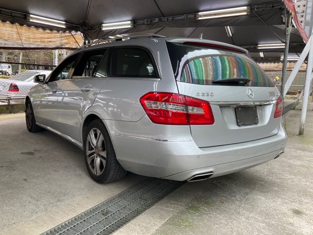 2012 BENZ E220 柴油 2.2L 旅行式5門 12.9萬公里 NT$320,000 有第三方認證，無待修、無泡水、無事故、三大保固  LINE:PT0974  #汽車#中古車#新車#原廠#代理商#貿易商#新古車#買車#賣車#五股  第9張相片