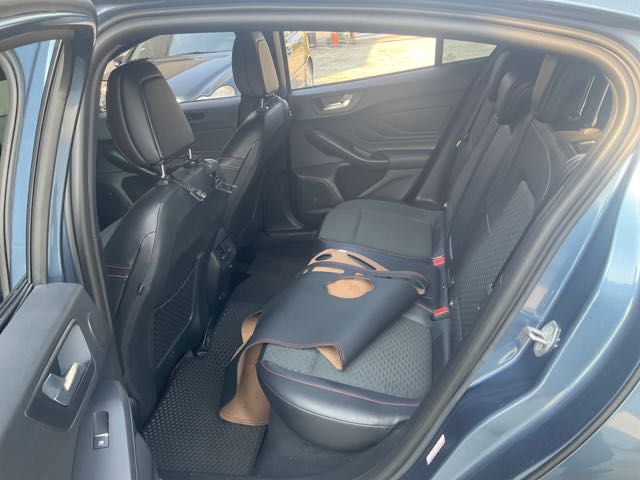 2019 FORD FOCUS 5門 藍 ST-LINE 1.5L 12.9萬公里 NT$350,000 有第三方認證，無待修、無泡水、無事故、三大保固  LINE:PT0974  #汽車#中古車#新車#原廠#代理商#貿易商#新古車#買車  第3張相片