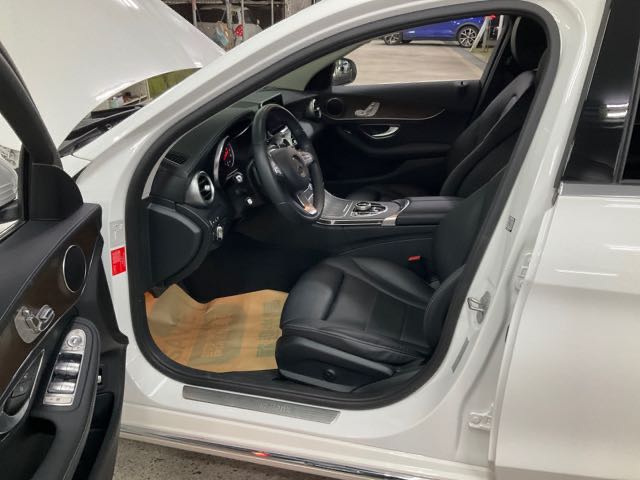 2017 BENZ C200 2.0L 5.9萬公里 NT$700,000 有第三方認證，無待修、無泡水、無事故、三大保固  LINE:PT0974  #汽車#中古車#新車#原廠#代理商#貿易商#新古車#買車#賣車#五股#新北市#台北市  第3張相片
