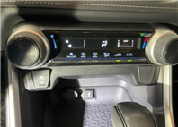 2019 Toyota rav4 豪華版 2.0l 11.9萬公里 有acc NT$440,000 有第三方認證，無待修、無泡水、無事故、三大保固  LINE:PT0974  #汽車#中古車#新車#原廠#代理商#貿易商#新古車#買車#賣車  第6張縮圖