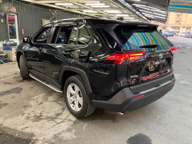 2019 Toyota rav4 豪華版 2.0l 11.9萬公里 有acc NT$440,000 有第三方認證，無待修、無泡水、無事故、三大保固  LINE:PT0974  #汽車#中古車#新車#原廠#代理商#貿易商#新古車#買車#賣車  第9張相片