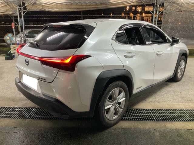 2019 LEXUS UX250H 2.0L 9.1萬公里 油電 ACC 電池健康 NT$690,000 有第三方認證，無待修、無泡水、無事故、三大保固  LINE:PT0974  #汽車#中古車#新車#原廠#代理商#貿易商#新古車#買車  第5張相片