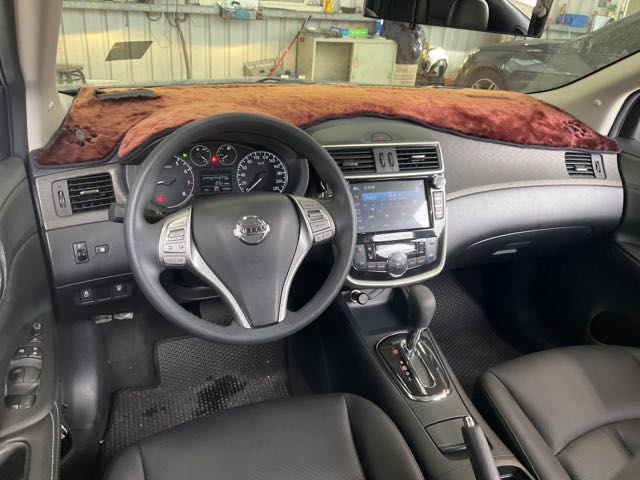 2020 Nissan tiida 5門 智能360版本 1.6l 1.9萬公里 NT$250,000 有第三方認證，無待修、無泡水、無事故、三大保固  LINE:PT0974  #汽車#中古車#新車#原廠#代理商#貿易商#新古車#買車  第2張相片