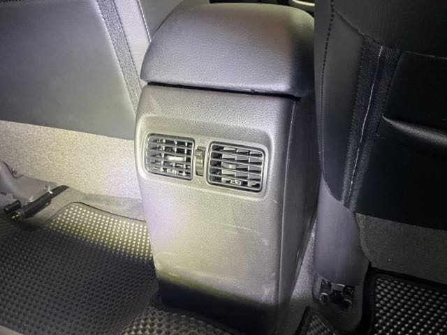 2020 Nissan tiida 5門 智能360版本 1.6l 1.9萬公里 NT$250,000 有第三方認證，無待修、無泡水、無事故、三大保固  LINE:PT0974  #汽車#中古車#新車#原廠#代理商#貿易商#新古車#買車  第6張相片
