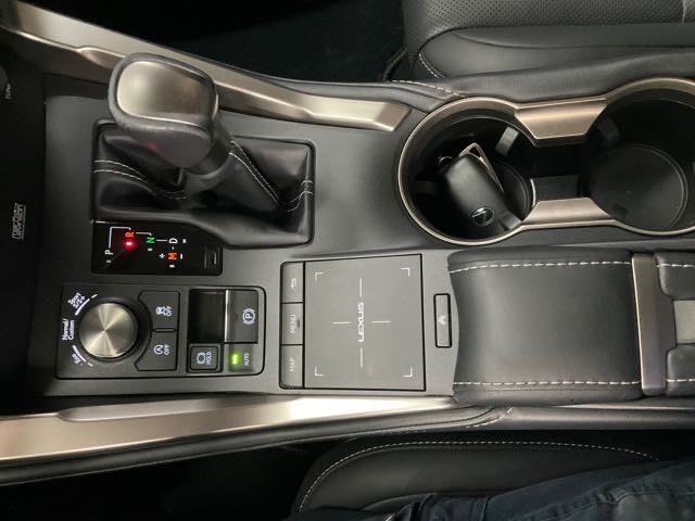 2020 LEXUS NX300 2.0L 8.3萬公里 旗艦版 NT$1,070,000 有第三方認證，無待修、無泡水、無事故、三大保固  LINE:PT0974  #汽車#中古車#新車#原廠#代理商#貿易商#新古車#買車#賣車#五股  第8張相片