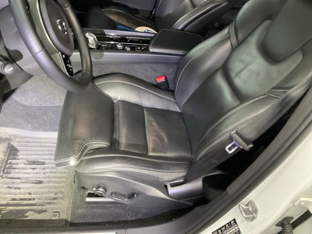 2019 Volvo xc60 t8 2.0 油電 7.3萬公里 NT$970,000 有第三方認證，無待修、無泡水、無事故、三大保固  LINE:PT0974  #汽車#中古車#新車#原廠#代理商#貿易商#新古車#買車#賣車#五股#新北市  第7張相片